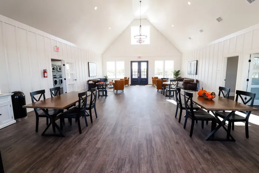 Farmhouse at Sugar Hill RV Resort, Anna, TX